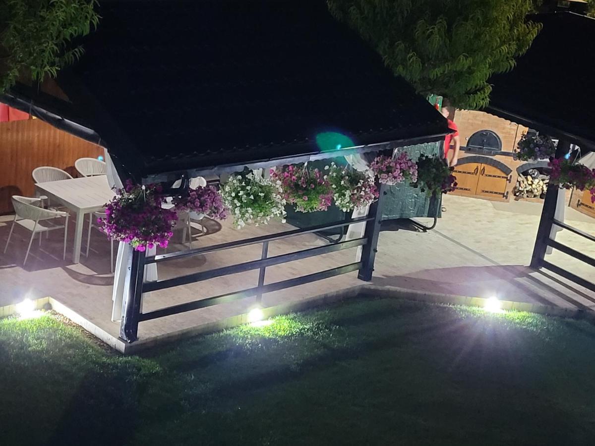 Kys House Hotel Techirghiol Bagian luar foto