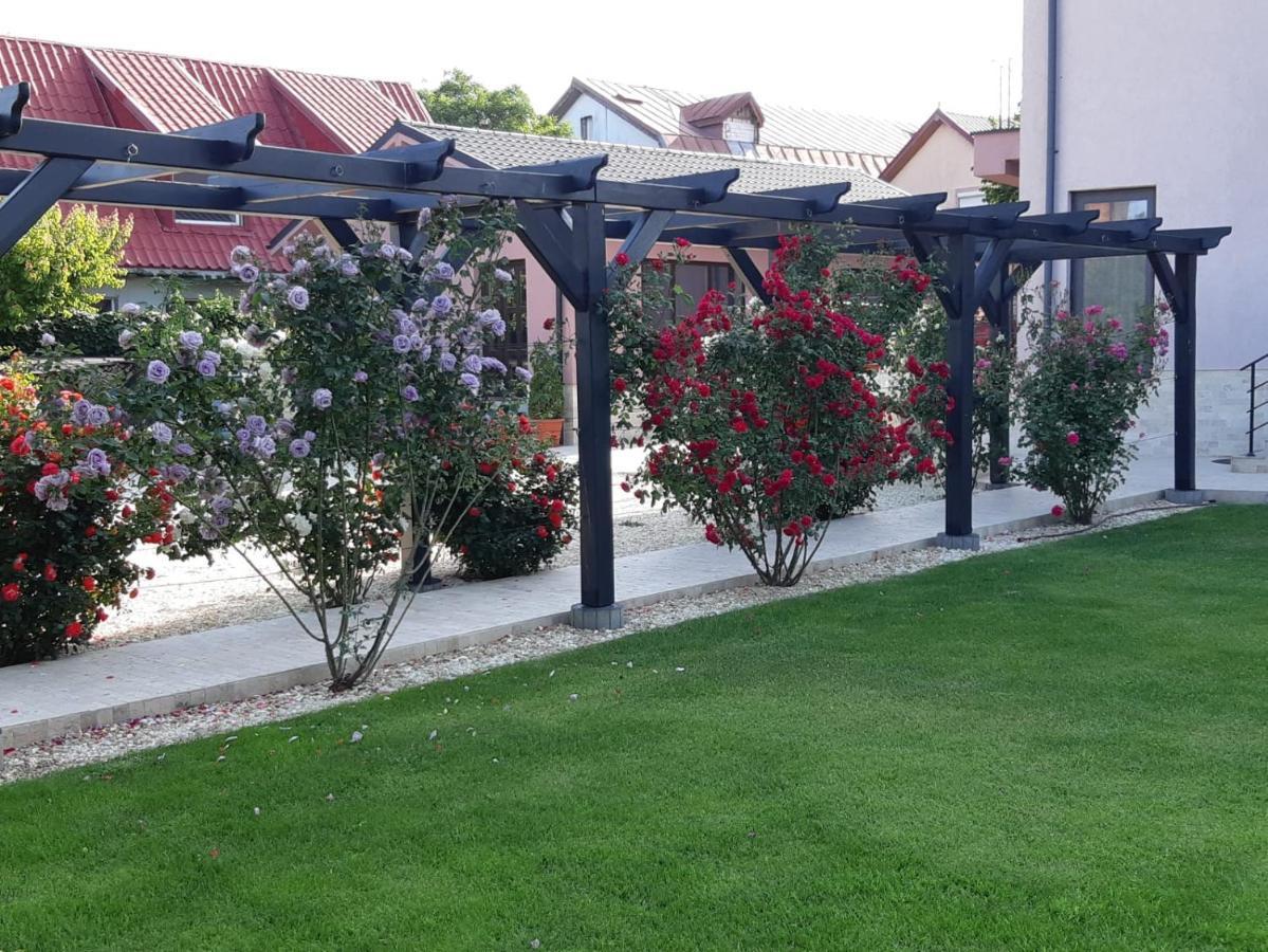 Kys House Hotel Techirghiol Bagian luar foto